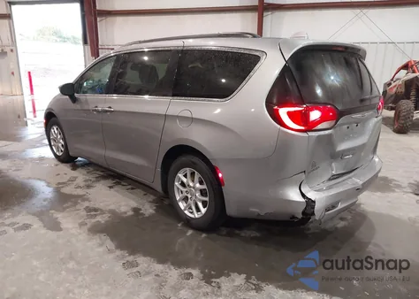 2020 Chrysler Voyager Lxi из США, поврежденный, VIN 2C4RC1DG3LR264755